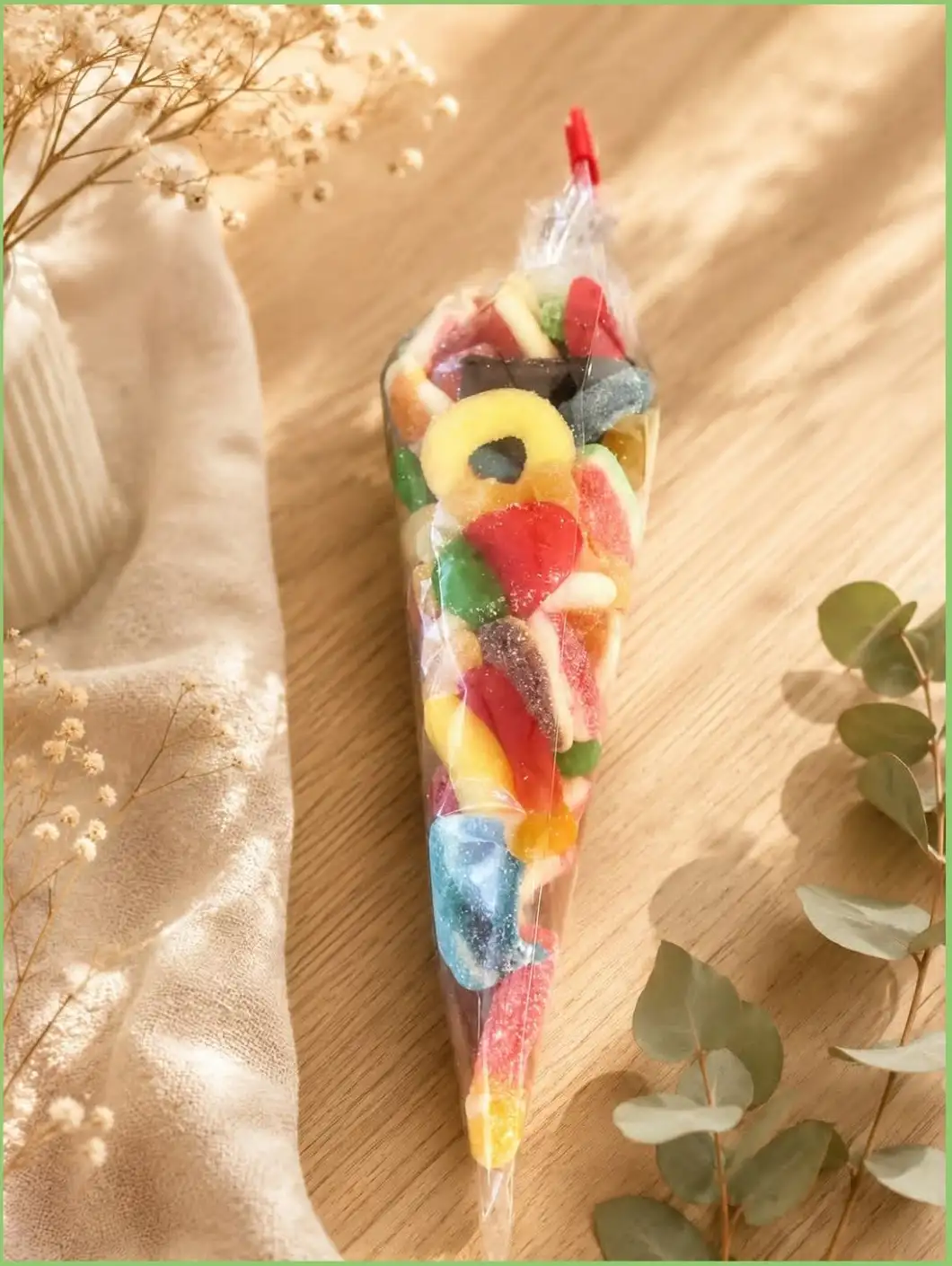 Sachet Cône Mélange De Bonbons 300G